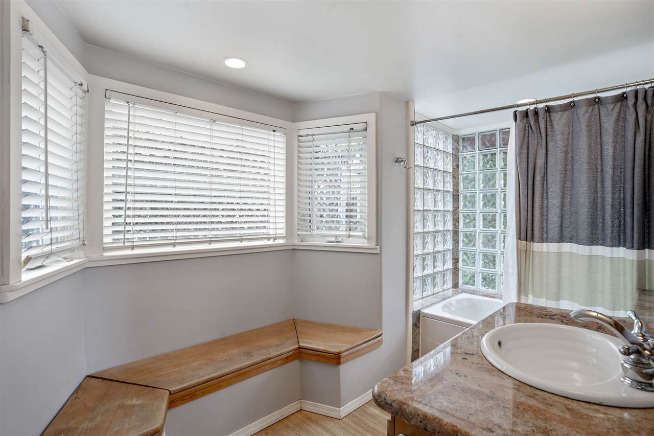 3655 Lower Kula Road Kula, HI 96790 - Photo 21 of 30 a bathroom with a sink and a bathtub