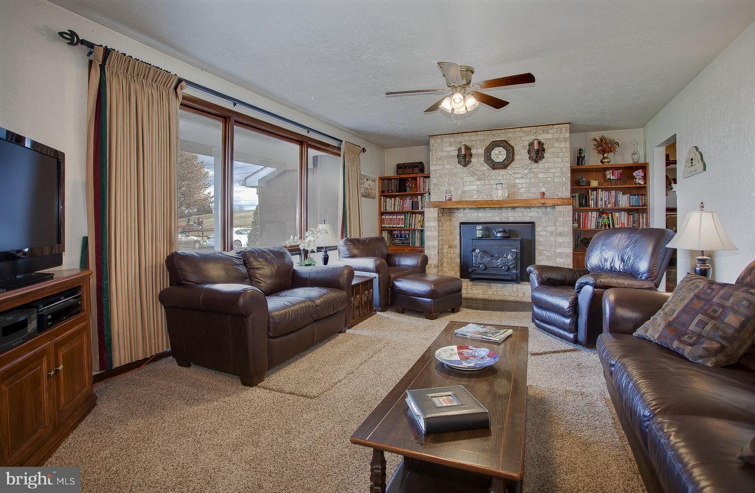 15 Homestead Road Grantville, PA 17028 - Photo 7 of 29 Gallery Image 7