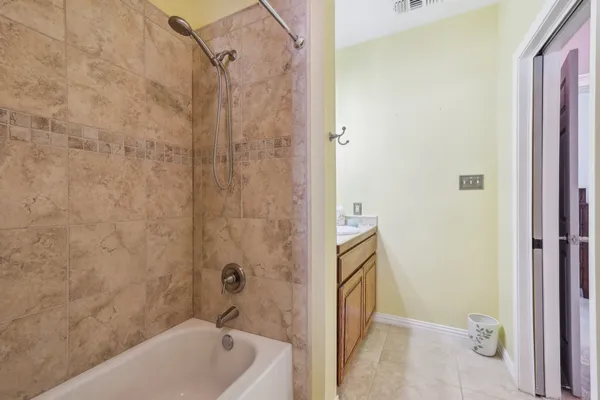 $620,000 | 129 Country Air Drive, Bastrop, TX 78602