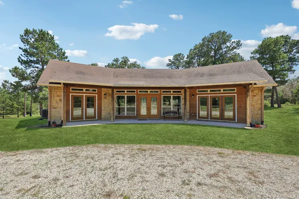 $620,000 | 129 Country Air Drive, Bastrop, TX 78602