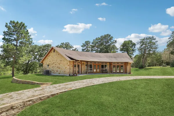 $620,000 | 129 Country Air Drive, Bastrop, TX 78602
