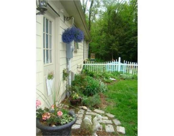 14 West Hartland Road Granville, MA 01034 - Photo 5 of 28 Gallery Image 5