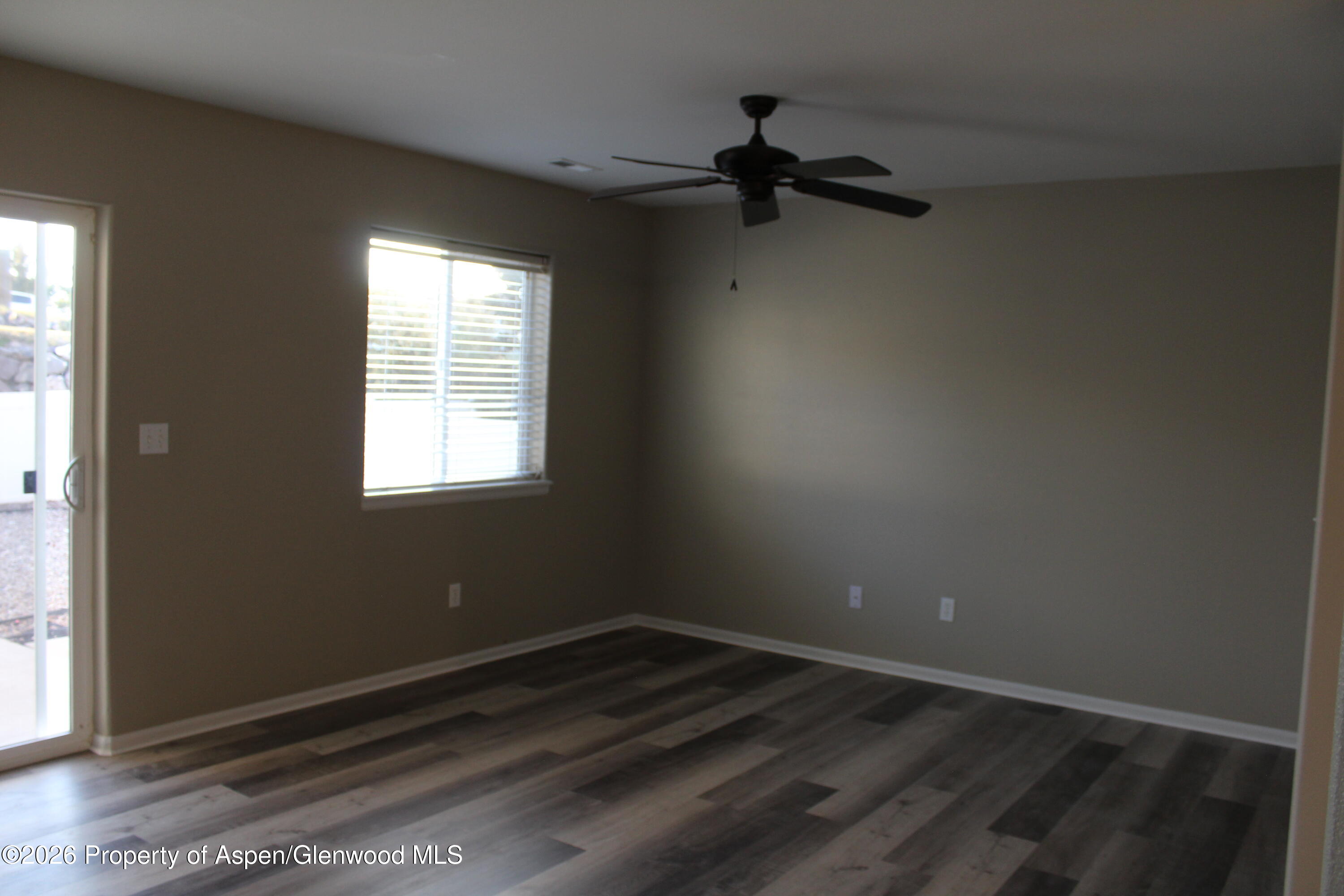 21 Bryan Loop Parachute, CO 81635 - Photo 4 of 8 an empty room with a window