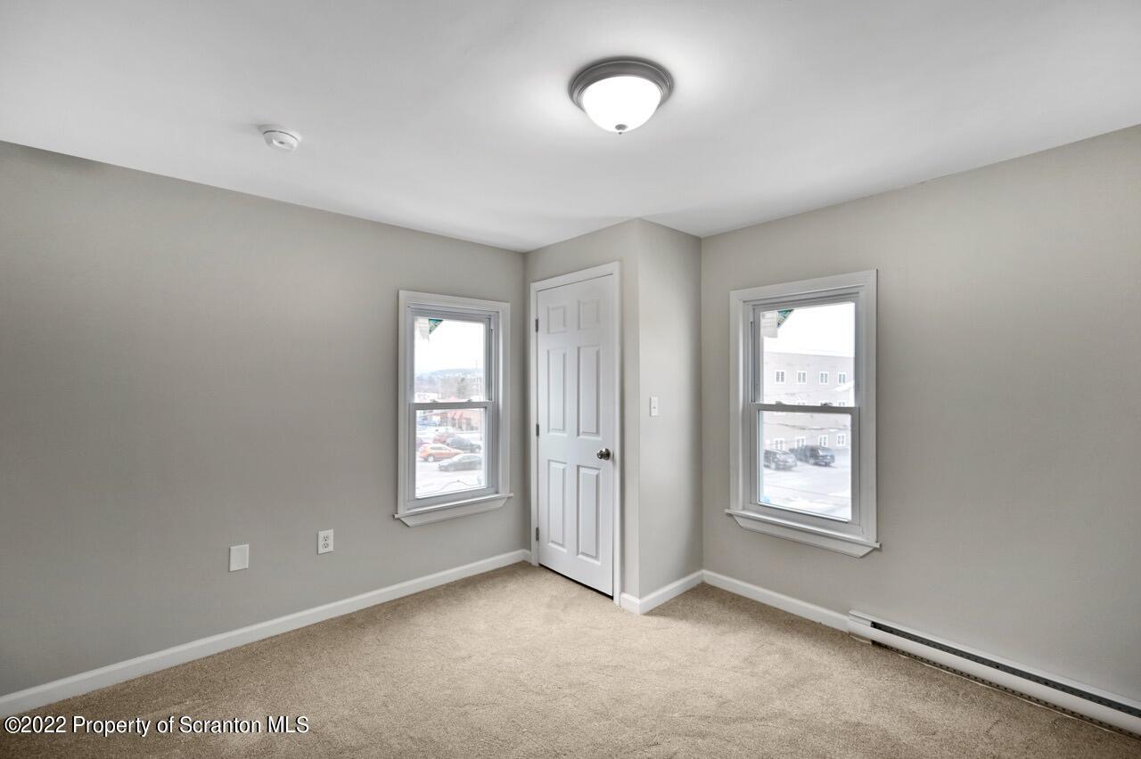 115 West High Street Taylor, PA 18517 - Photo 33 of 38