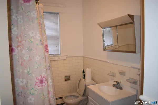 $2,000 | 745 Orange Street, Unit 104, New Haven, CT 06511