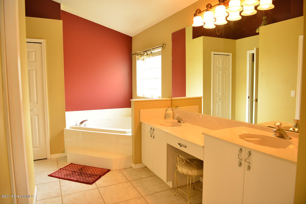 1706 Rustic Way Melbourne, FL 32935 - Photo 12 of 16 Master Bathroom