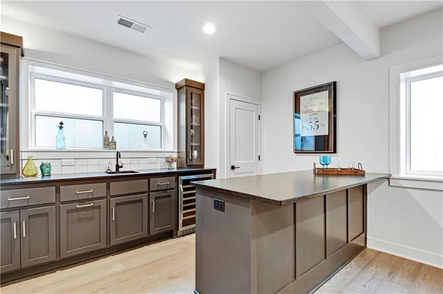 $859,950 | 22415 West 89th Terrace, Lenexa, KS 66227