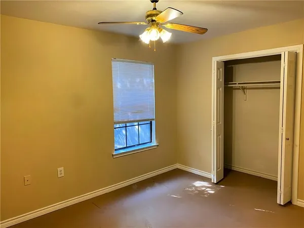 $1,195 | 204 Hall Street, Unit A, Elgin, TX 78621