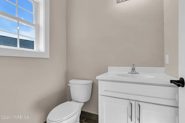 $3,950 | 333 1st Street, Unit 3, Keyport, NJ 07735