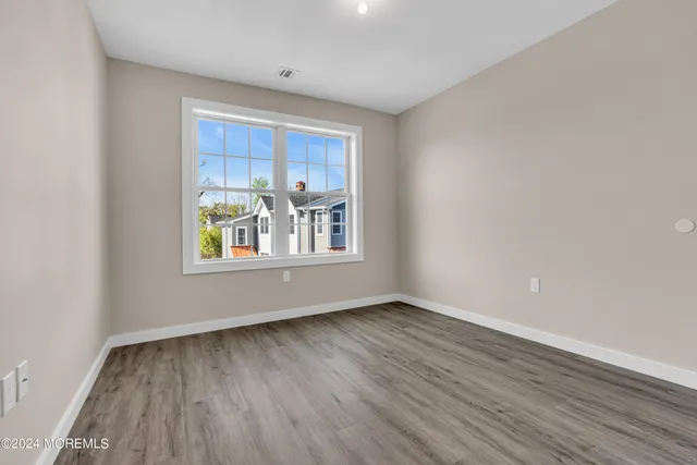 $3,950 | 333 1st Street, Unit 3, Keyport, NJ 07735