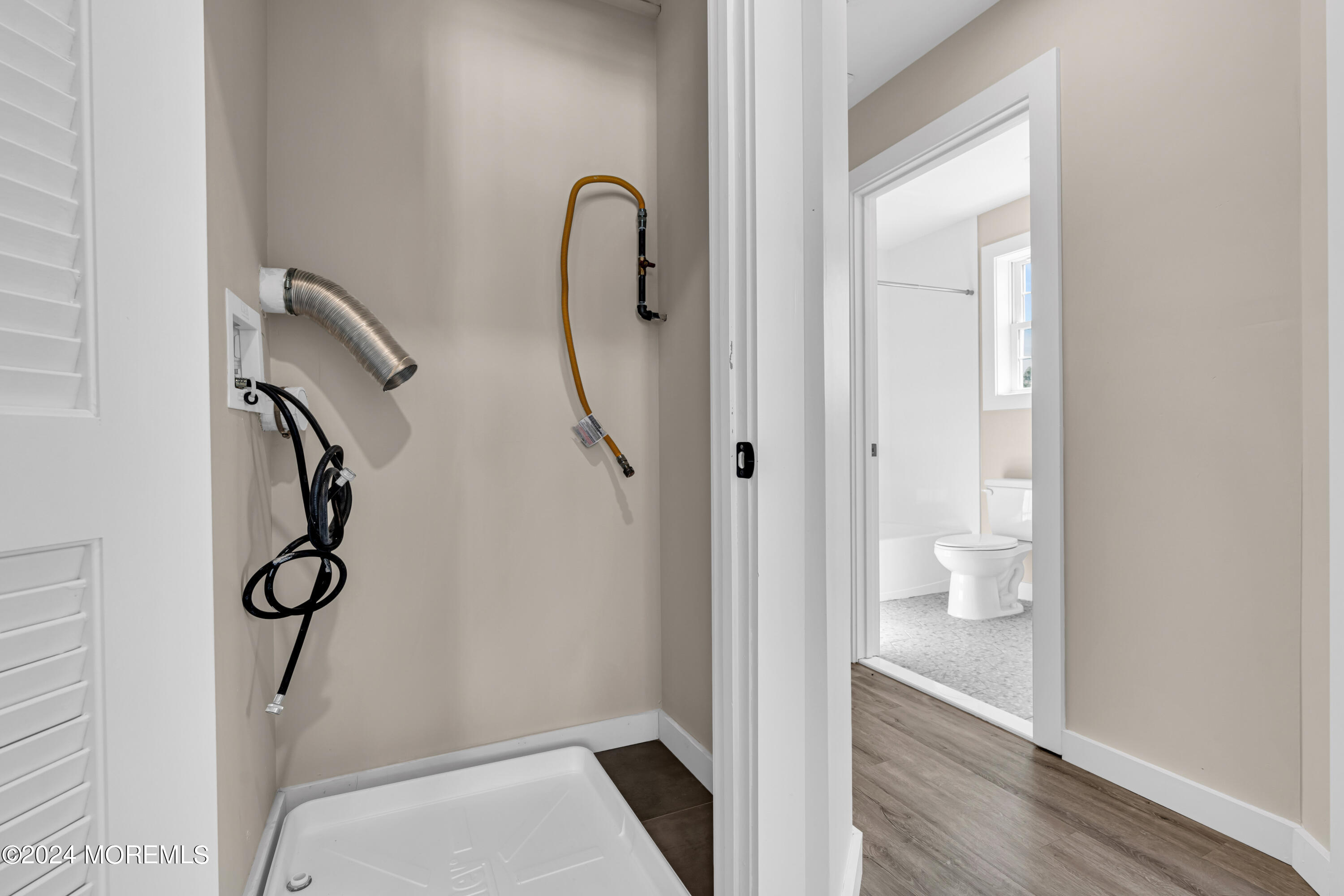 333 1st Street, Unit 3 Keyport, NJ 07735 - Photo 29 of 41 039_dsc09155