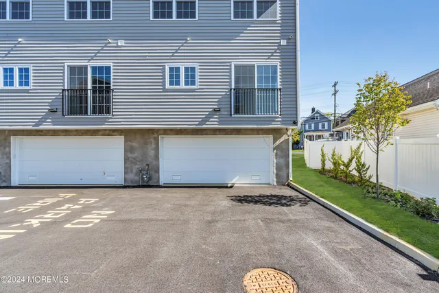 $3,950 | 333 1st Street, Unit 3, Keyport, NJ 07735