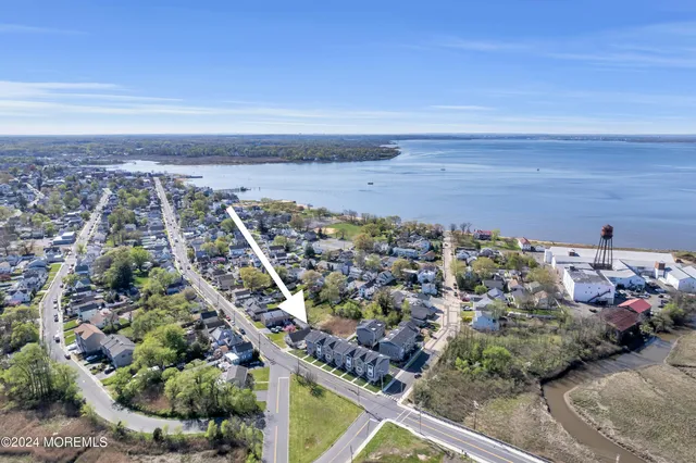 $3,950 | 333 1st Street, Unit 3, Keyport, NJ 07735