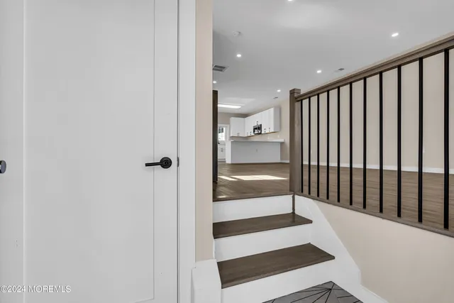 $3,950 | 333 1st Street, Unit 3, Keyport, NJ 07735