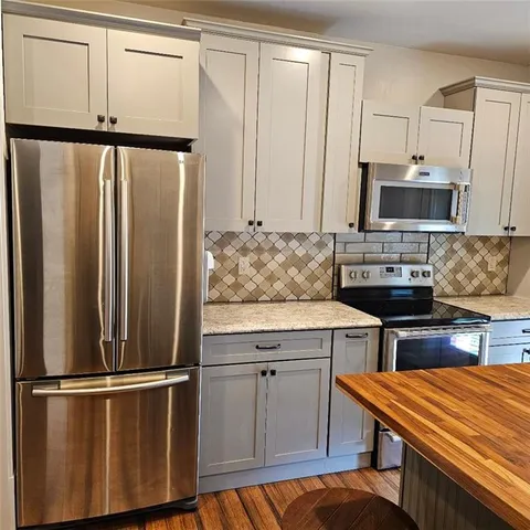 $190,000 | 906 11th Street, New Brighton, PA 15066