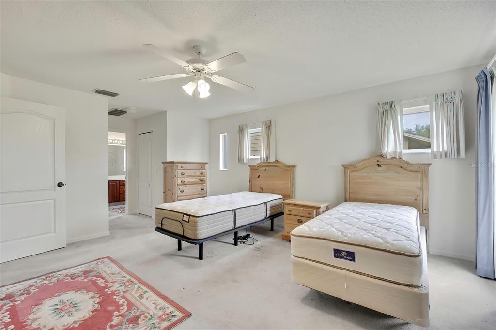 11203 Sun Tree Road Hudson, FL 34667 - Photo 33 of 55