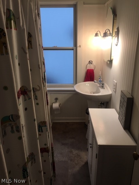17906 Windward Road Cleveland, OH 44119 - Photo 12 of 18 Gallery Image 12