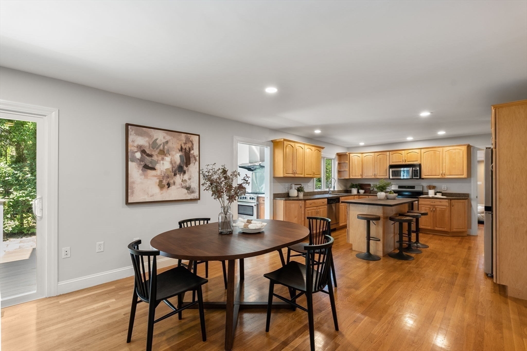 107 Rowe Street Newton, MA 02466 - Photo 12 of 30