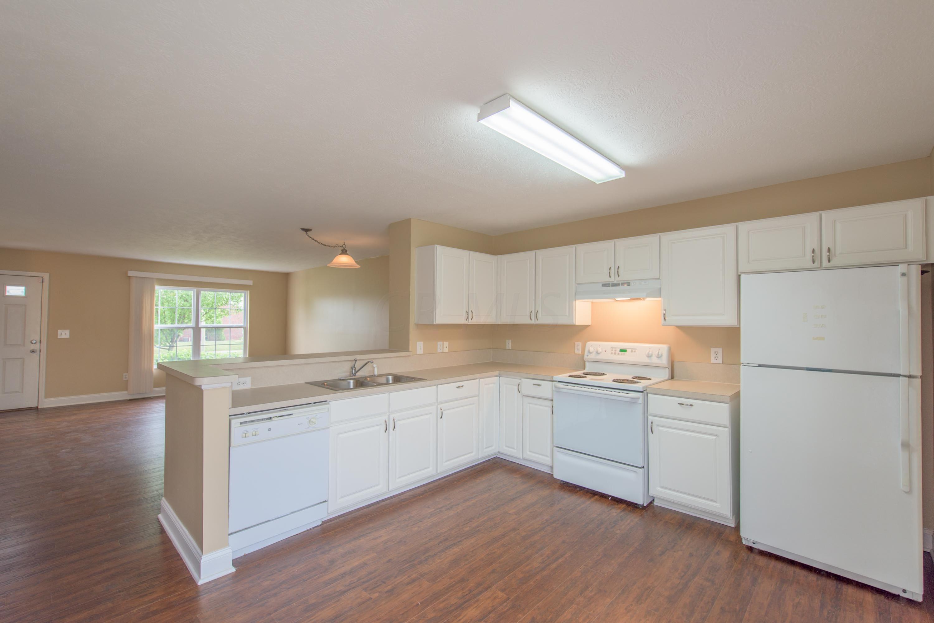 695 Lazelle Road Westerville, OH 43081 - Photo 11 of 34