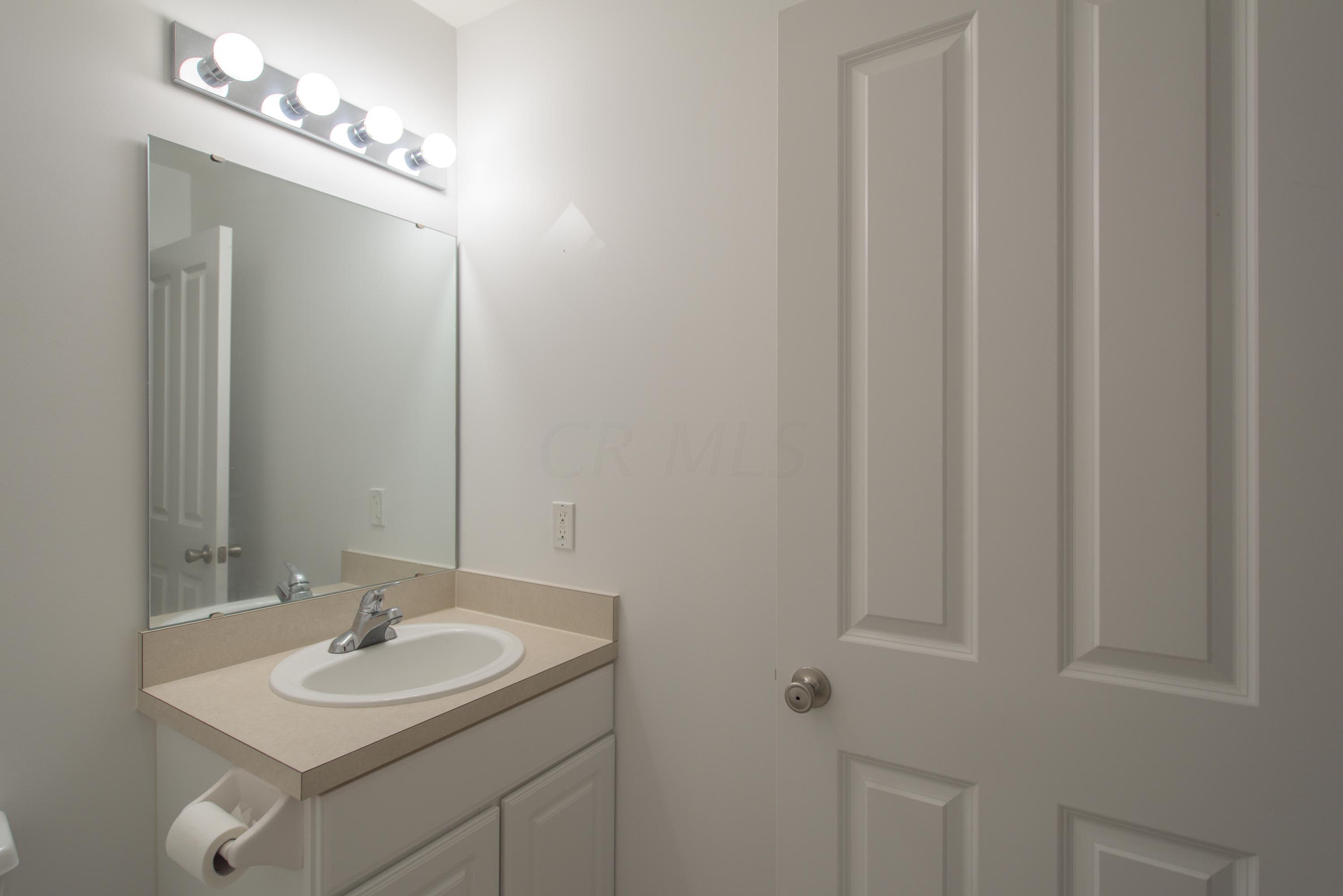 695 Lazelle Road Westerville, OH 43081 - Photo 29 of 34