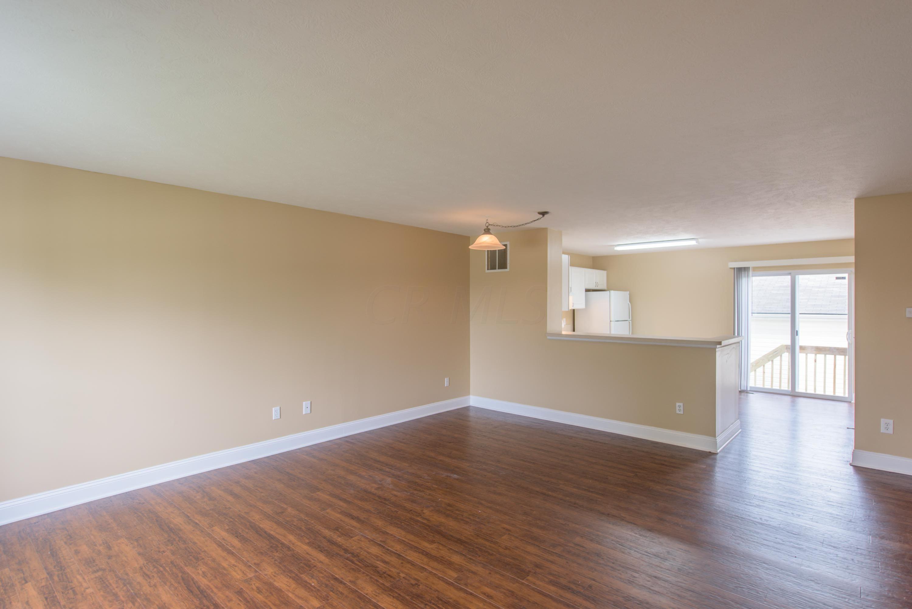 695 Lazelle Road Westerville, OH 43081 - Photo 6 of 34