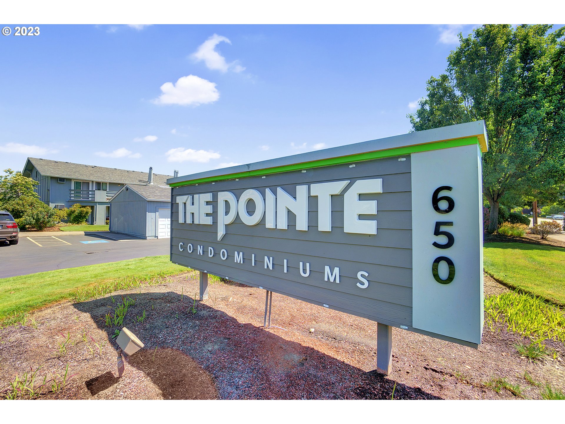 650 Harlow Road, Unit 132 Springfield, OR 97477 - Photo 36 of 36 a view of a park that has a sign on the side