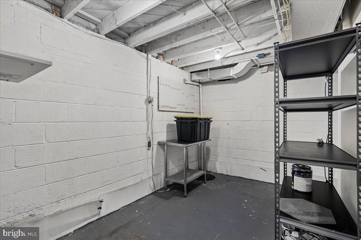 9817 Cherry Tree Lane Silver Spring, MD 20901 - Photo 43 of 73