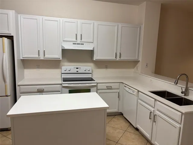 $3,000 | 4632 Danson Way, Delray Beach, FL 33445