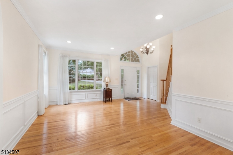 36 King George Road Warren, NJ 07059 - Photo 7 of 25