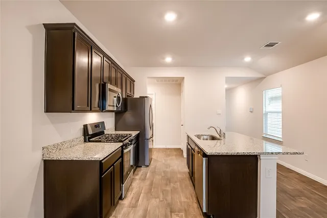 $1,950 | 490 Evergreen Sumac Loop, Kyle, TX 78640