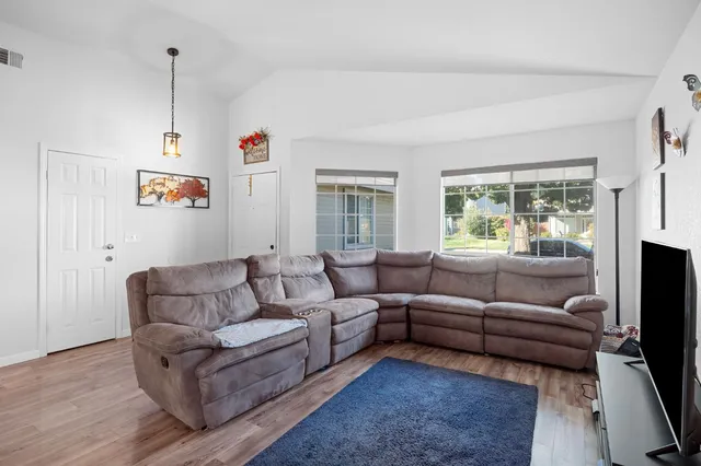 $499,900 | 250 Arlington Circle, Woodland, CA 95695