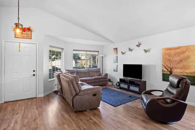 $499,900 | 250 Arlington Circle, Woodland, CA 95695