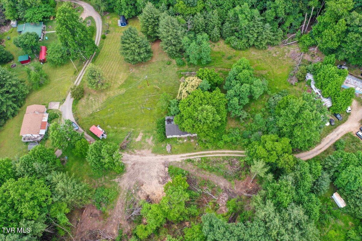 1258 Hawkins Road Laurel Bloomery, TN 37680 - Photo 4 of 29 04-DJI_0215