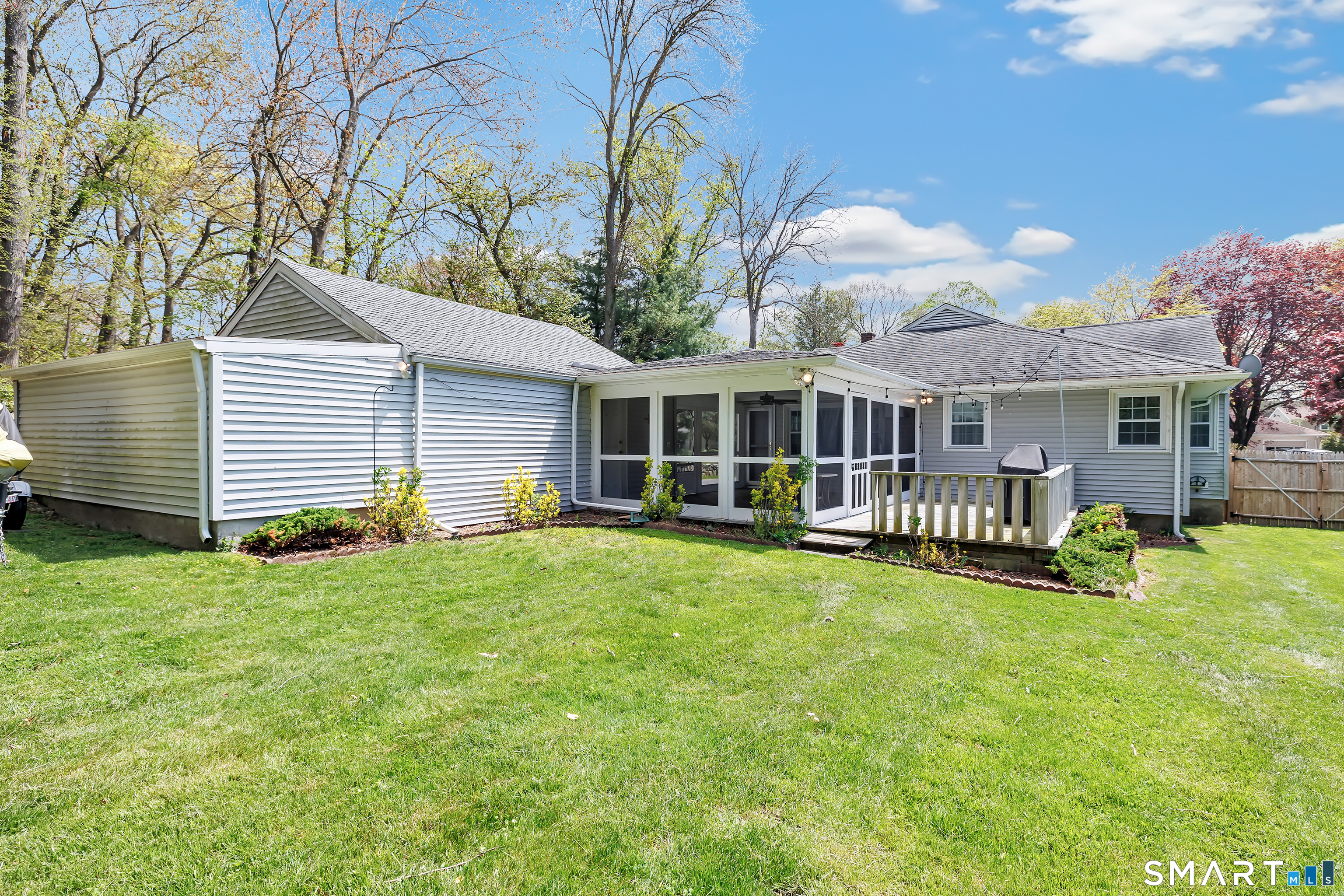 46 Waller Road Bridgeport, CT 06606 - Photo 32 of 33