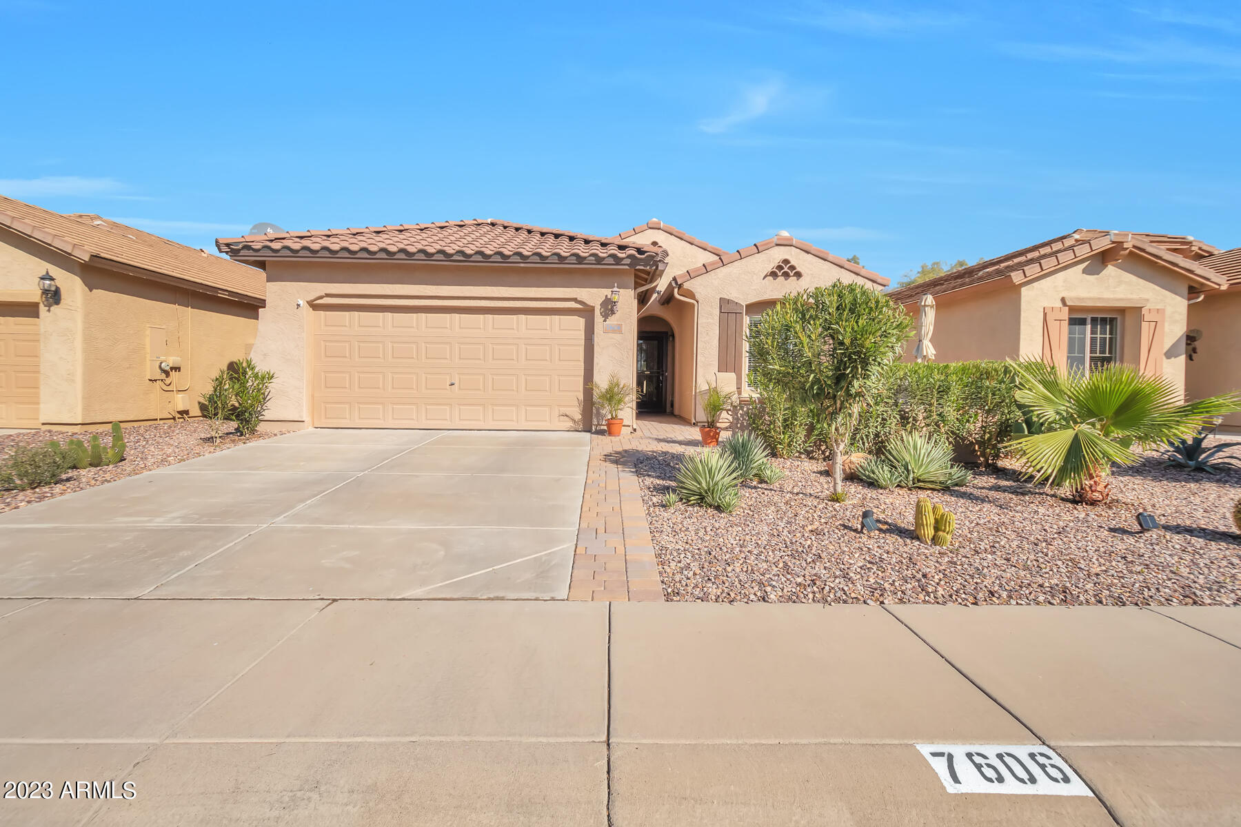 7606 West Springfield Way Florence, AZ 85132 - Photo 3 of 34 QPT - DSC_8108(1)