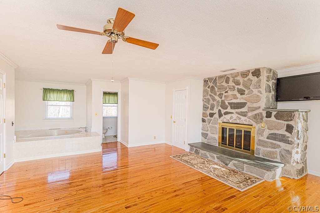 18162 Teman Road Beaverdam, VA 23015 - Photo 20 of 47 a view of living room with furniture and flat screen tv
