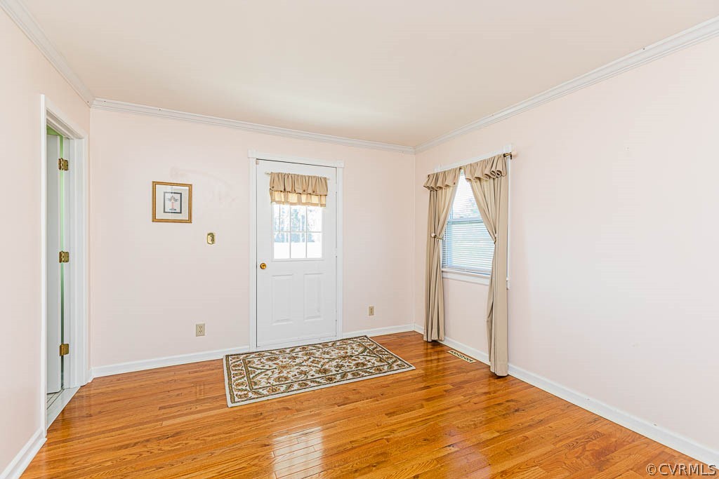 18162 Teman Road Beaverdam, VA 23015 - Photo 27 of 47 a view of a room with wooden floor and white walls