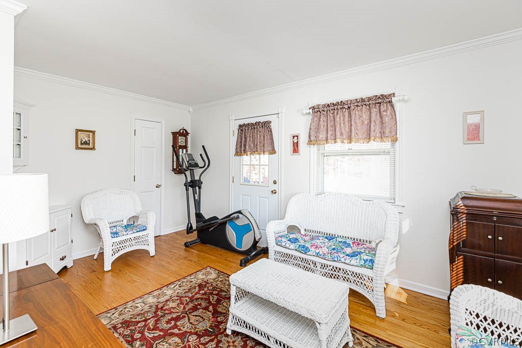 18162 Teman Road Beaverdam, VA 23015 - Photo 9 of 47 a room with gym equipment and a window