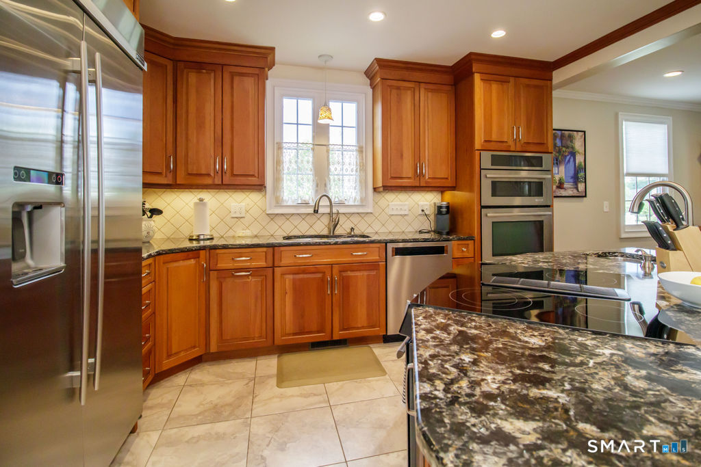 90 Town Line Road Plainville, CT 06062 - Photo 11 of 30