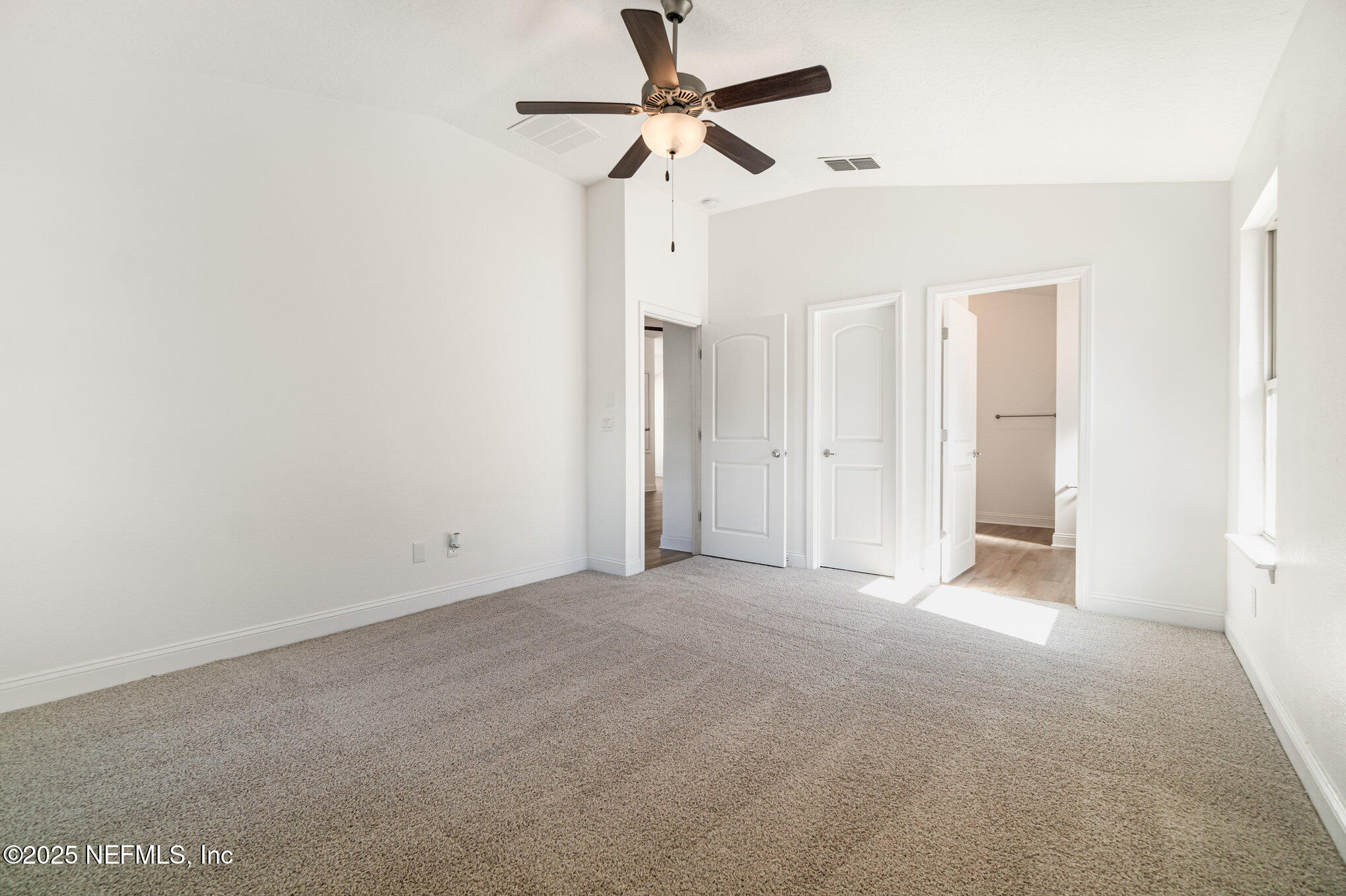 5840 Round Table Road Jacksonville, FL 32254 - Photo 15 of 27 014_ndp02607-edit_660