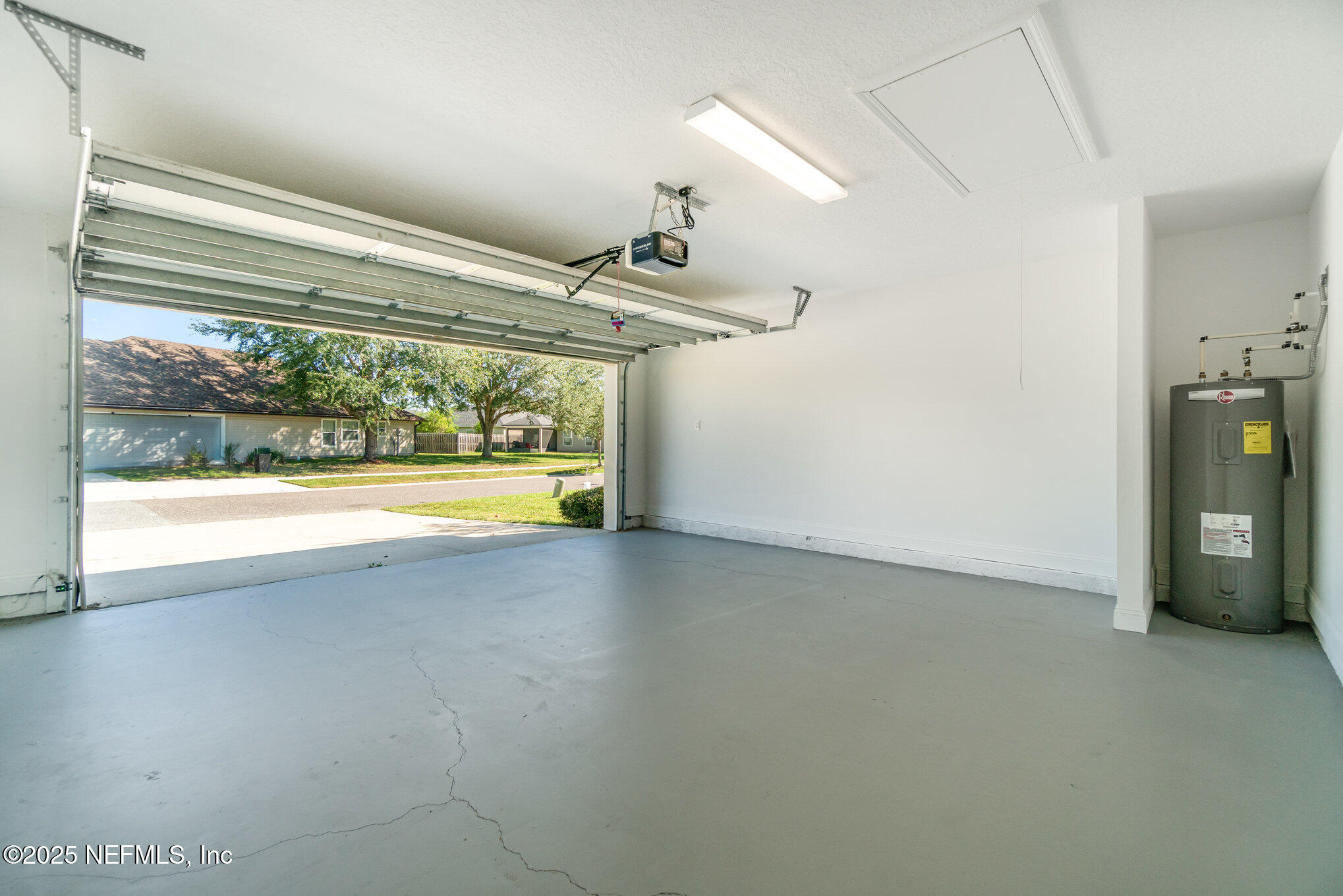 5840 Round Table Road Jacksonville, FL 32254 - Photo 23 of 27 022_ndp02645-edit_952