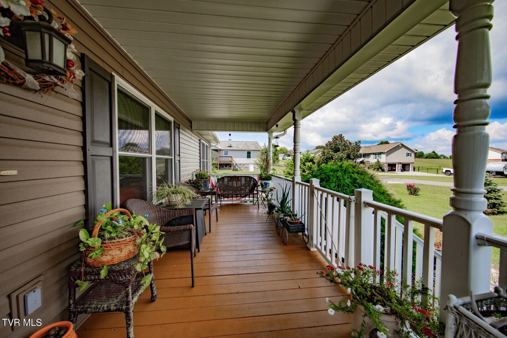 1109 Caleb Lane Newport, TN 37821 - Photo 34 of 40 29