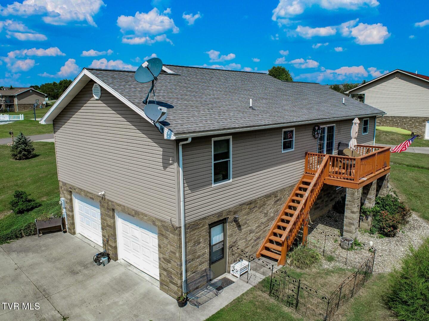 1109 Caleb Lane Newport, TN 37821 - Photo 8 of 40 7