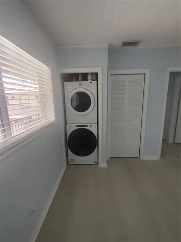 $2,000 | 3030 Northeast 5th Terrace, Unit 11, Wilton Manors, FL 33334