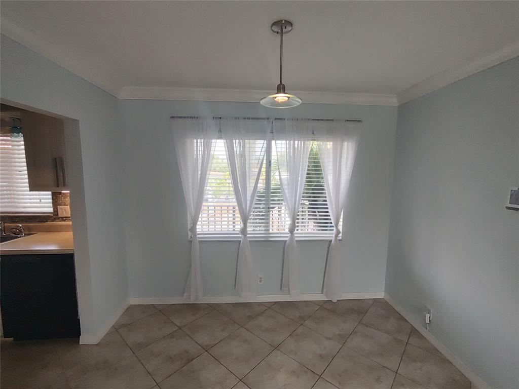 3030 Northeast 5th Terrace, Unit 11 Wilton Manors, FL 33334 - Photo 4 of 15
