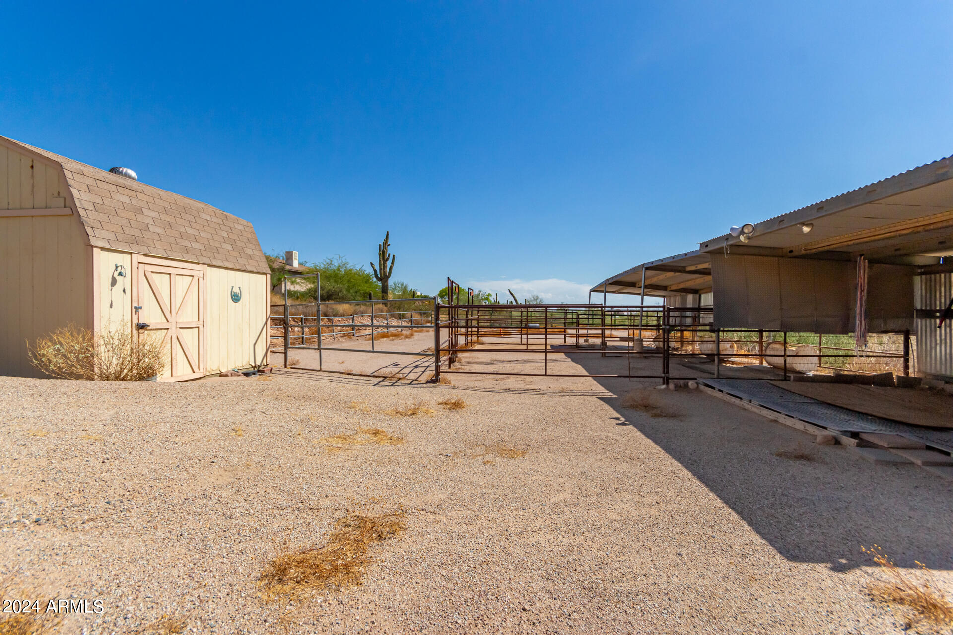 735 North Arroya Road Apache Junction, AZ 85119 - Photo 54 of 70 a view of a street