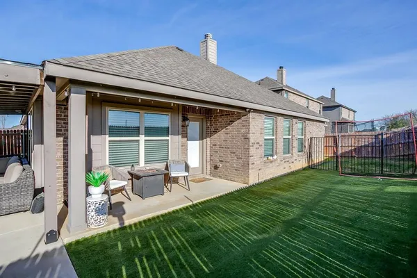 $390,000 | 709 Waterford Way, Joshua, TX 76058