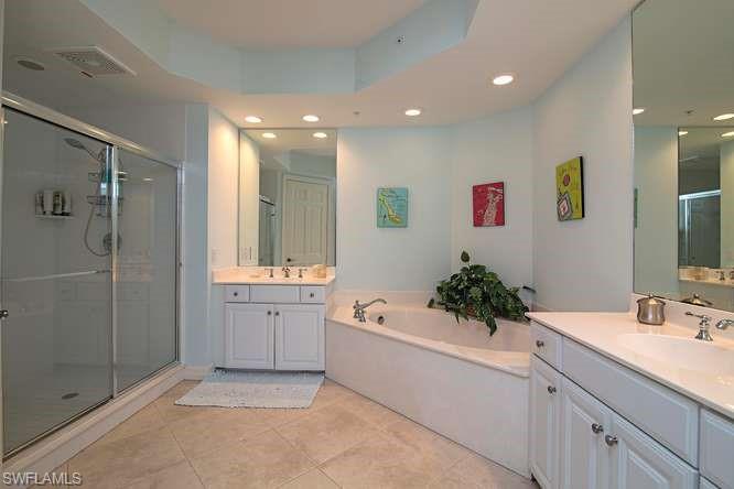 295 Grande Way, Unit 1006 Naples, FL 34110 - Photo 7 of 12