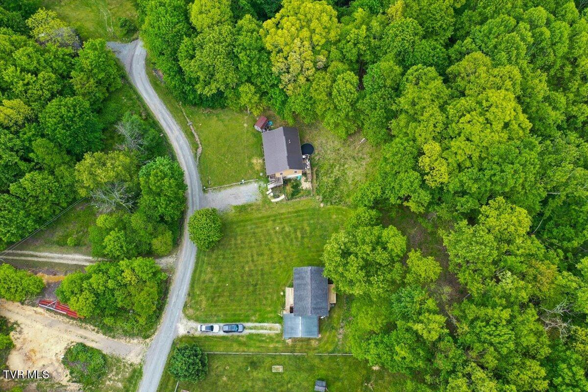 809 Ragan Road Trade, TN 37691 - Photo 39 of 42 39-DJI_0078