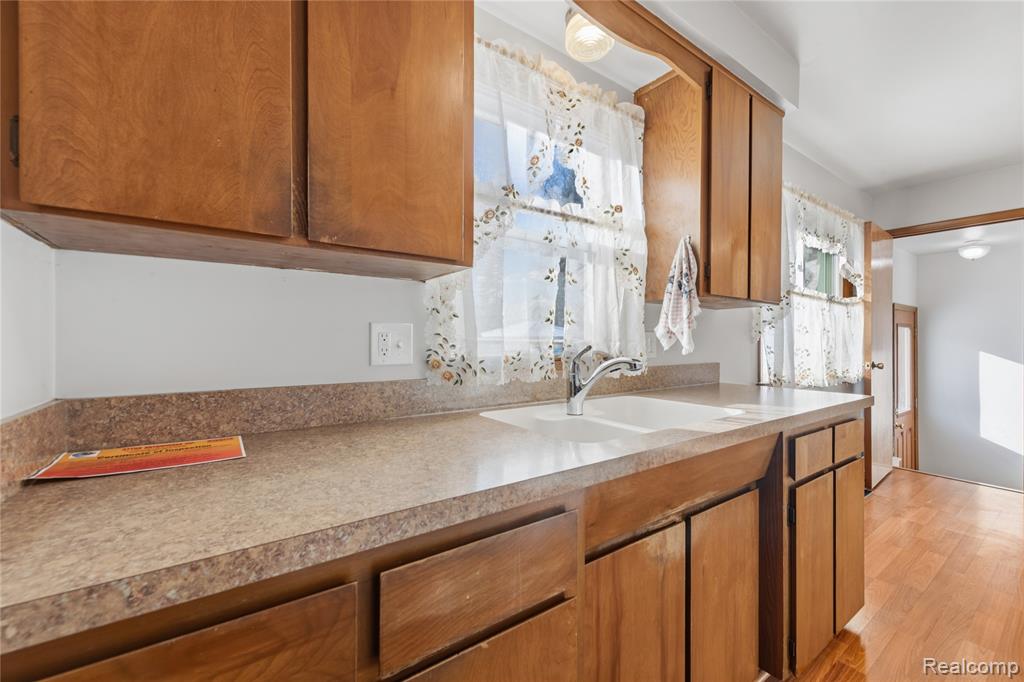 2722 Banner Street Dearborn, MI 48124 - Photo 20 of 32